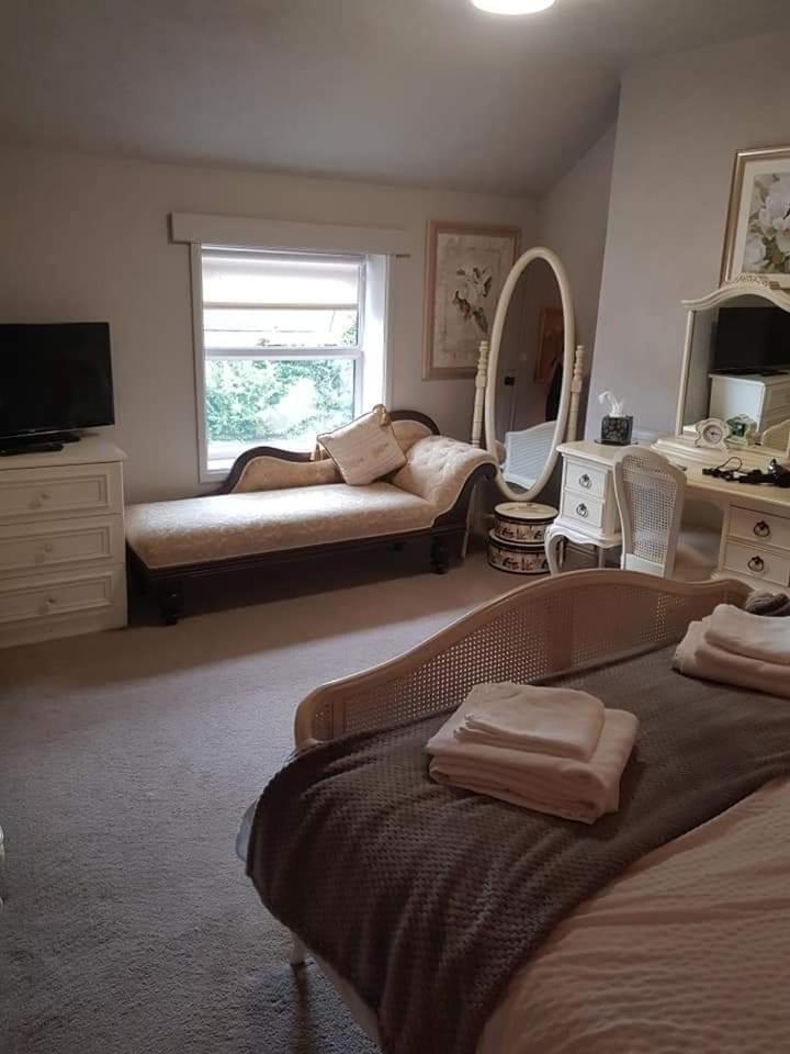 Отель The Swan Topcliffe Экстерьер фото